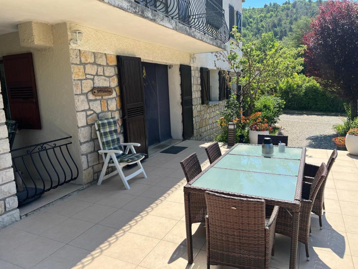 Bnb Castellane Chambre D'Hotes B&B Zewnętrze zdjęcie