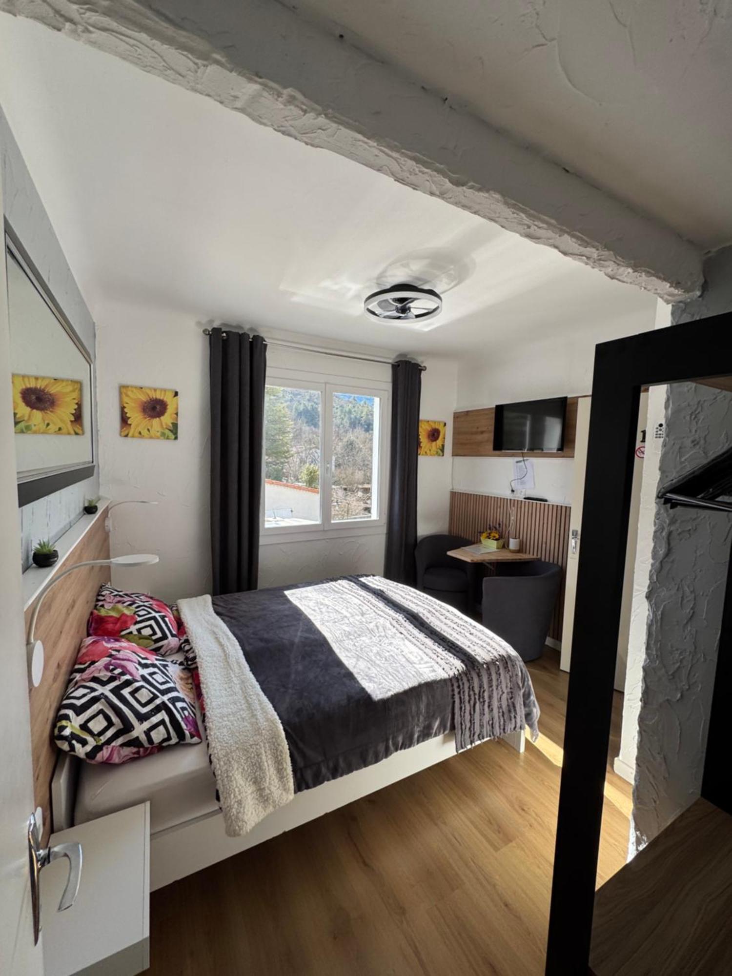 Bnb Castellane Chambre D'Hotes B&B Zewnętrze zdjęcie
